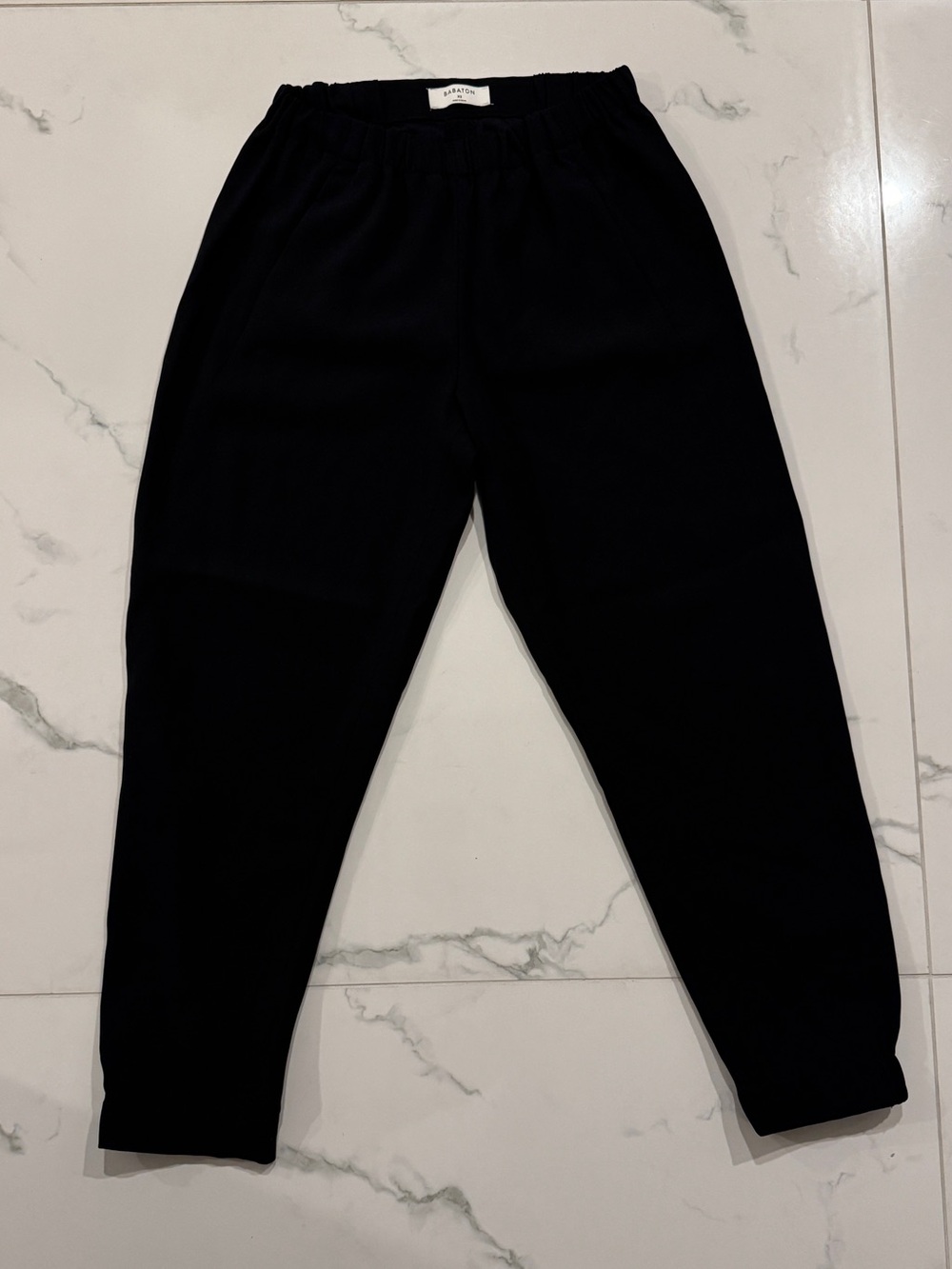 Babaton Black Elastic-Waist Jogger Pants